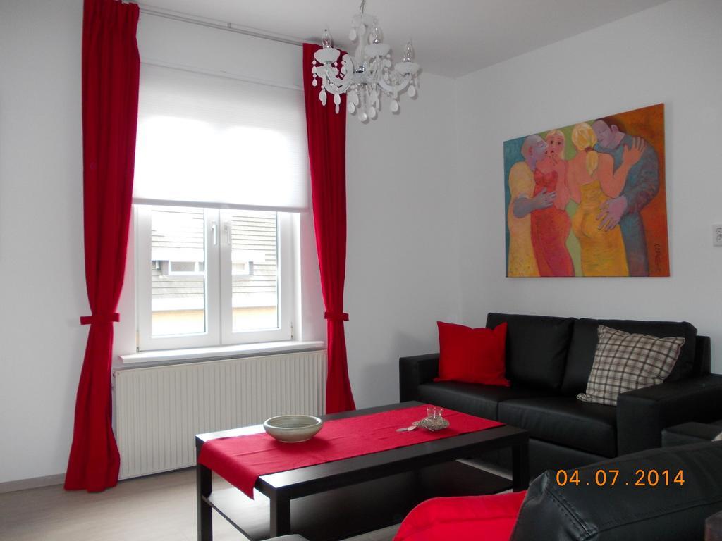 Ferienwohnung In De Achtste Hemel Schimmert Zimmer foto