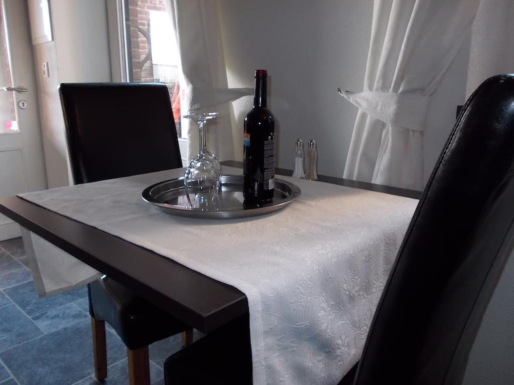 Ferienwohnung In De Achtste Hemel Schimmert Zimmer foto